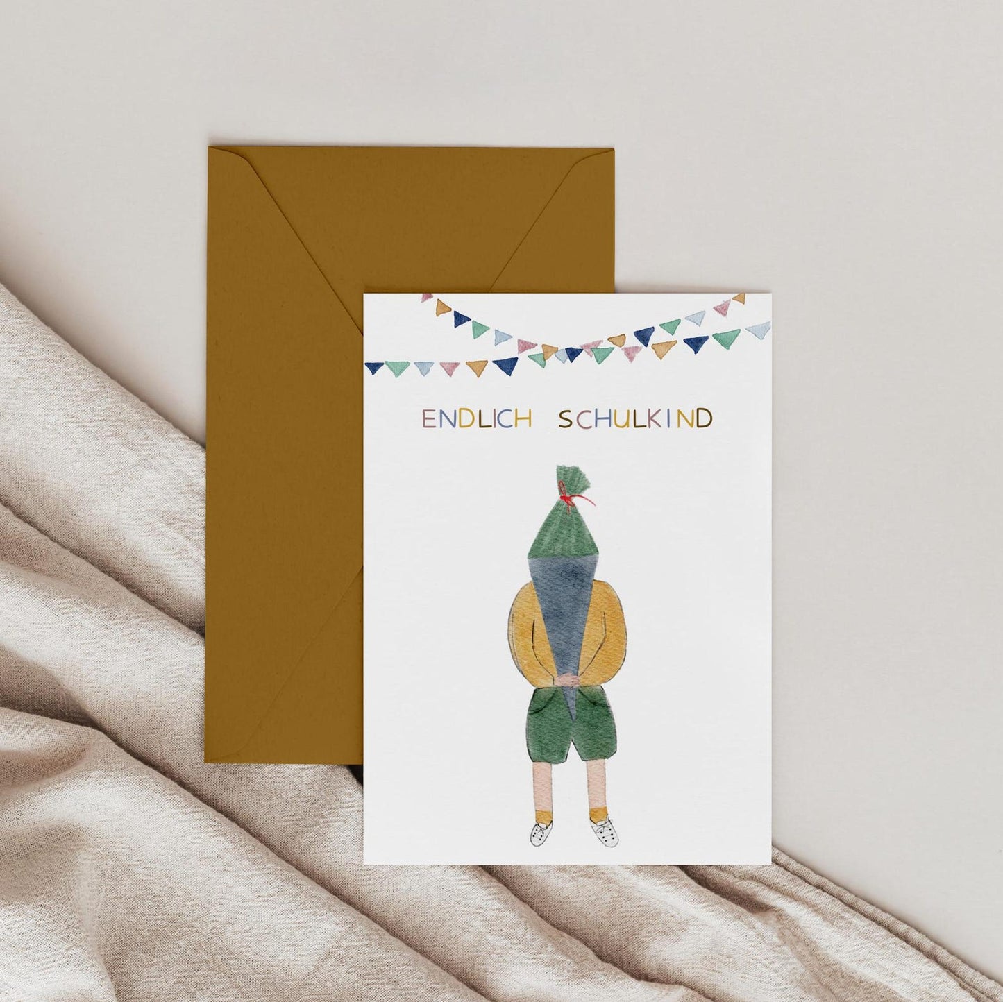 Karte zur Einschulung "Junge mit Schultüte"