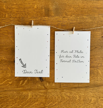 Unbeschriftete Karte der Blanko-Fotogirlande Tupfer mit zartem Aquarellmuster und Platz für eigene Worte.