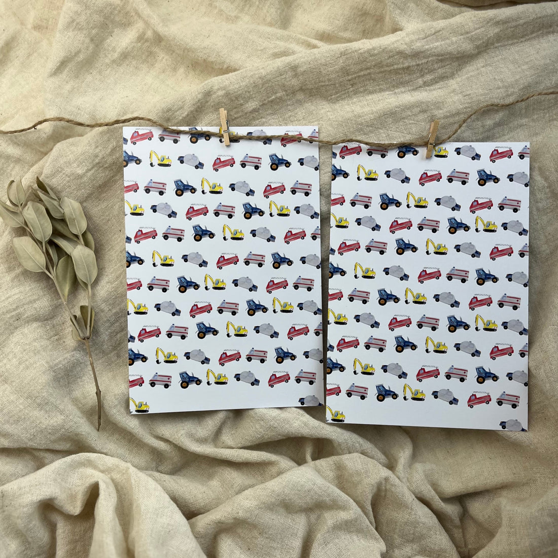 Unbeschriftete Karte der Fotogirlande Fahrzeuge mit Platz für persönliche Fotos und Notizen