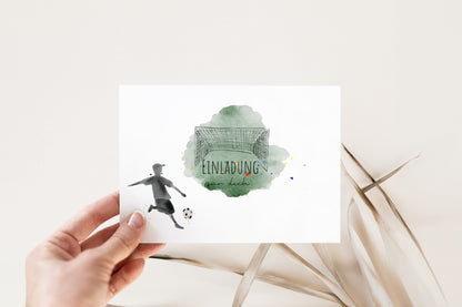 Handgemalte Fußball-Einladungskarte für den Kindergeburtstag