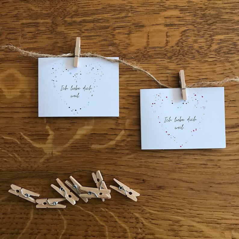 Detailansicht der handgemalten Herzillustration auf hochwertigem Papier.